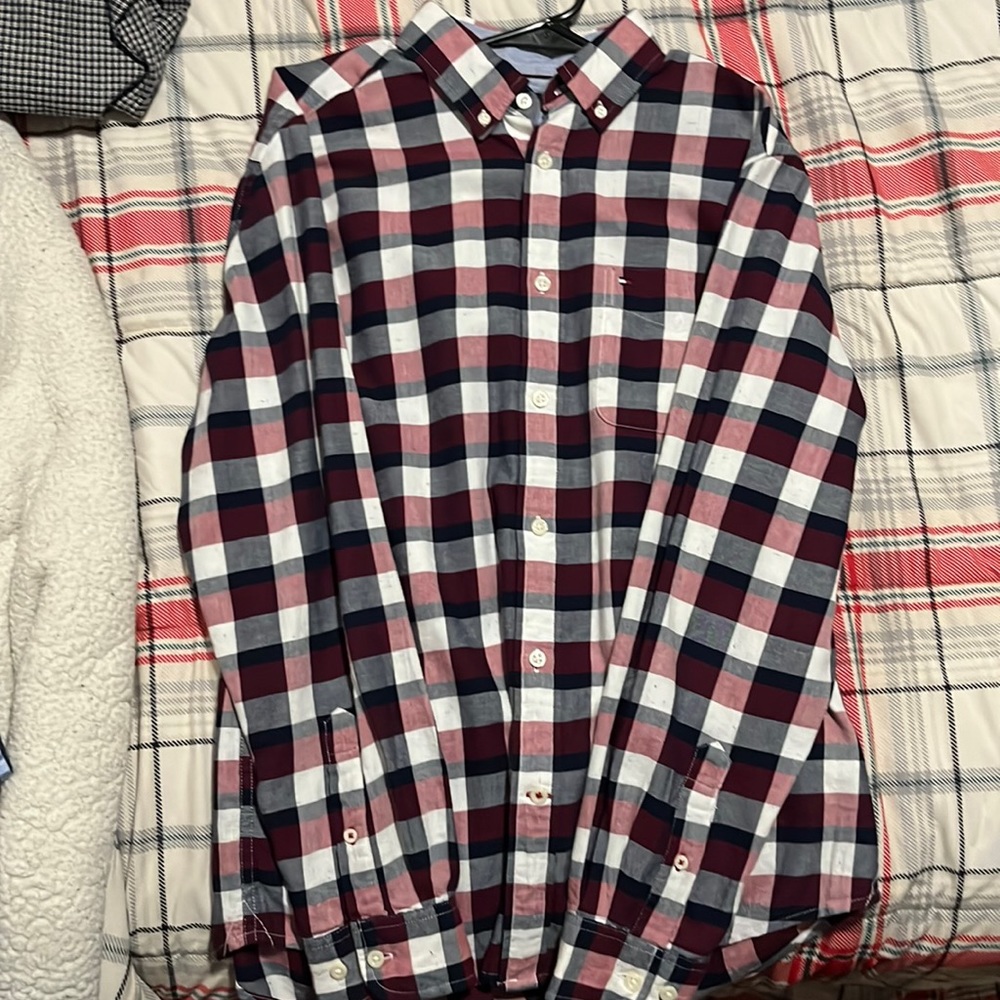 Medium Tommy Hilfiger Button Down Shirt